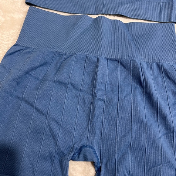 H&M Blue Ribbed Crop Top and Shorts Set - Picture 3 of 6